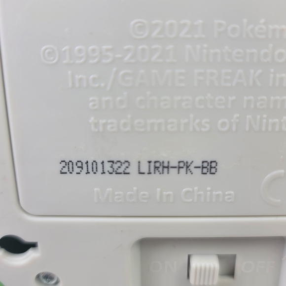 Pokemon Bulbasaur Illuminated Terrarium Collection Gamefreak Nintendo Pokemon - Picture 12 of 16